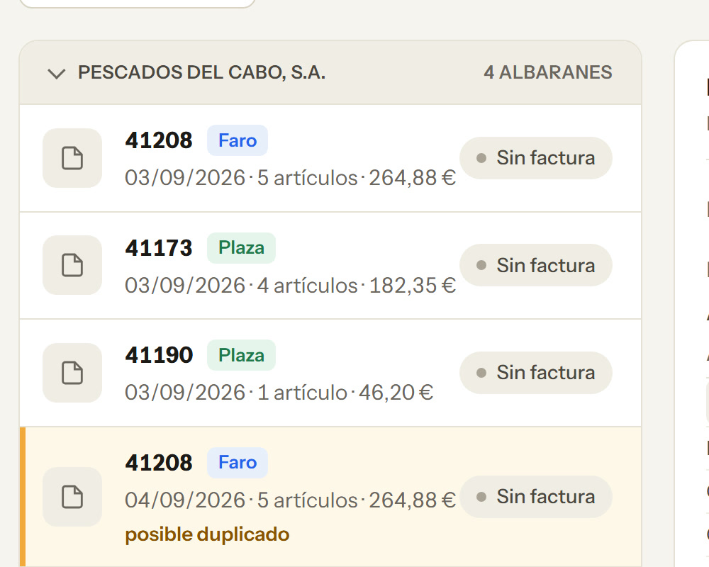 La lista del panel con un albarán marcado en naranja como posible duplicado: el mismo número 41208 dos veces, que es el aviso que sí hay que mirar